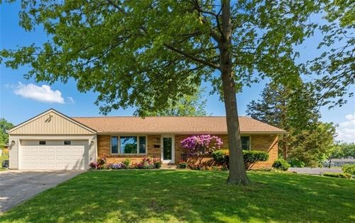 109 64th Ter, Gladstone, MO, 64118-3835 | Card Image