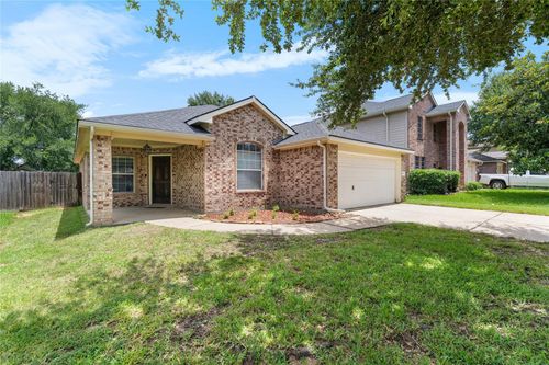 18918 Cluster Oaks Dr, Magnolia, TX, 77355-1980 | Card Image