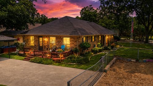 102 Misty Glen Cir, Gun Barrel City, TX, 75156-4338 | Card Image
