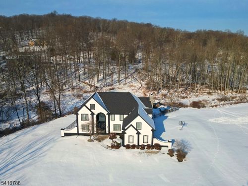 99 Lambert Dr, Sparta, NJ, 07871-1129 | Card Image