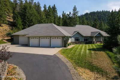 1358 S Starlight Dr, House other with 4 bedrooms, 4 bathrooms and null parking in Coeur d'Alene ID | Image 1