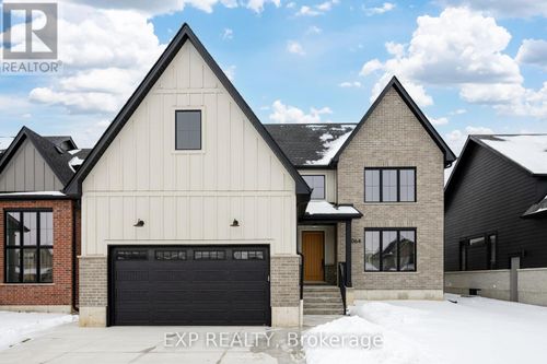 2064 Wickerson Rd, London, ON, N6K5C4 | Card Image