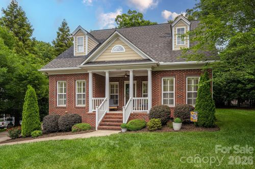 1060 Garibaldi Ridge Ct, Belmont, NC, 28012-8668 | Card Image