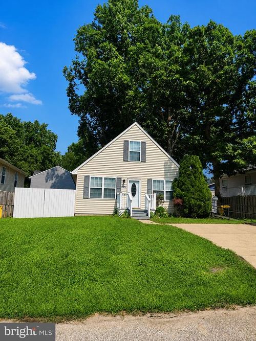 7819 Camp Rd, PASADENA, MD, 21122-1403 | Card Image