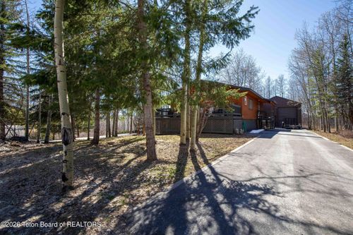 378 Sugar Loaf Dr, Star Valley Ranch, WY, 83127-8007 | Card Image