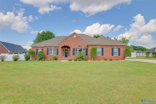 98 Deerfield Drive, Decatur, AL, 35603 | Card Image