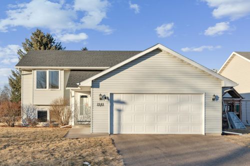 2141 Cattail Way, Hudson, WI, 54016-8082 | Card Image