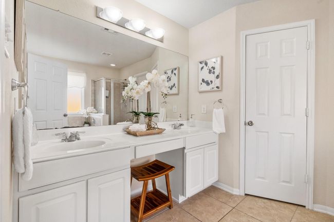 Primary bath | Image 13
