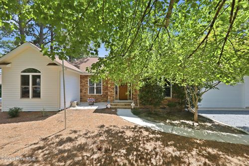 104 Fox Run Ct, West End, NC, 27376 | Card Image