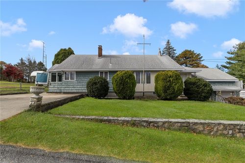 26 Chardon Dr, Portsmouth, RI, 02871-2813 | Card Image