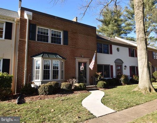 8244 Carrleigh Pkwy, SPRINGFIELD, VA, 22152-1728 | Card Image