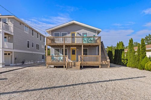 21 E 9th St, Barnegat Light, NJ, 08006-1448 | Card Image