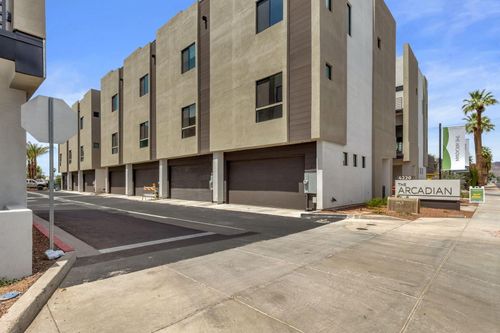 34-4220 N 32nd St, Phoenix, AZ, 85018-4723 | Card Image