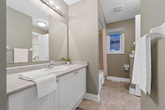 1033 Copperfield Dr, House other with 6 bedrooms, 6 bathrooms and 3 parking in Oshawa ON | Image 27