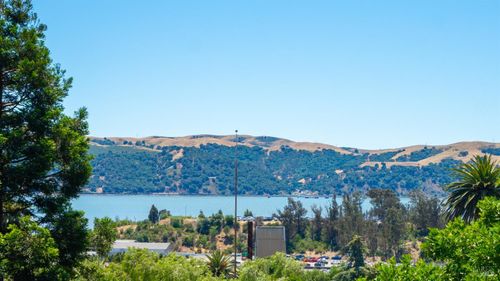 214-735 Buchanan St, Benicia, CA, 94510-2961 | Card Image