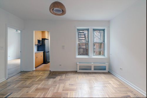 apt-3e-48-50 44th St, Woodside, NY, 11377-6923 | Card Image