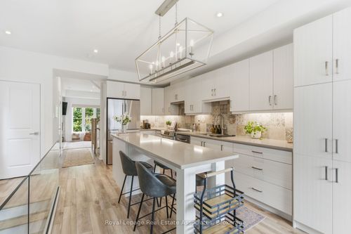 7-383 Dundas St E, Hamilton, ON, L8B1X6 | Card Image