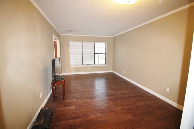 Large dining room | Image 15