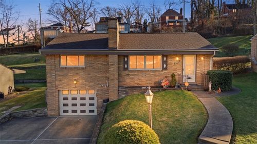 4782 Barone Dr, Pittsburgh, PA, 15227-1302 | Card Image