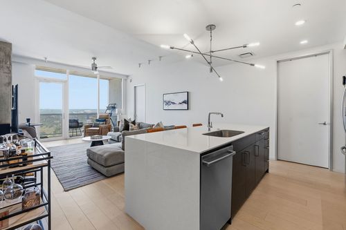 1907-301 West Avenue, Austin, TX, 78701 | Card Image