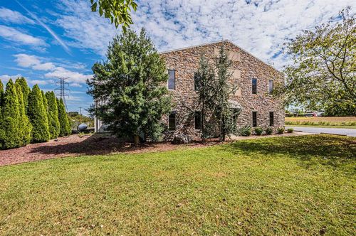 550 Kelly Rd, Bowling Green, KY, 42101-9557 | Card Image