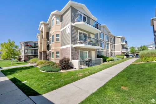 unit-k9-8264 Resaca Dr, Sandy, UT, 84070-2092 | Card Image