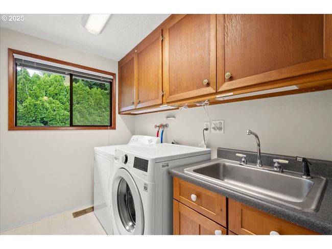 4603 Se 16 Th Ct, House other with 3 bedrooms, 2 bathrooms and 2 parking in Gresham OR | Image 20