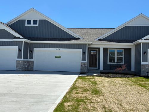 49-15708 Hawley Dr, Grand Haven, MI, 49417-7685 | Card Image