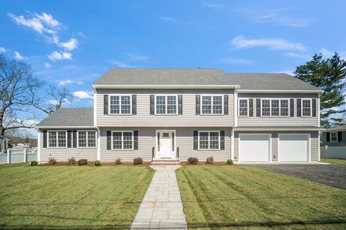92 Milton Rd, Braintree, MA, 02184-8631 | Card Image