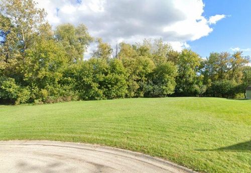 562 Eastport Ct, Island Lake, IL, 60042-9549 | Card Image