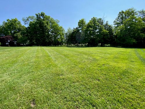 520 Foxwood Ct, Shelbyville, KY, 40065-2901 | Card Image