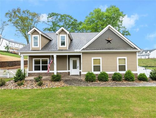 65 Academy St, Pendergrass, GA, 30567-3846 | Card Image