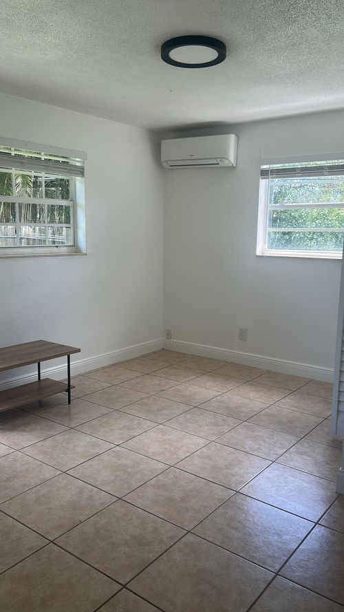 1-3-810 Nw 40th, Oakland Park, FL, 33309 | Card Image