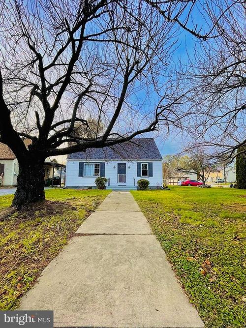 302 S Spring Garden St, CARLISLE, PA, 17013-2554 | Card Image