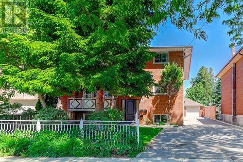 38 Jellicoe Ave, Etobicoke, ON, M8W1W1 | Card Image