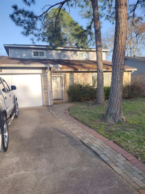 7514 Wovenwood Ln, Houston, TX, 77041-1509 | Card Image