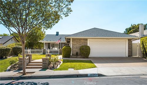 5631 Lynnbrook Plz, Yorba Linda, CA, 92886-5646 | Card Image