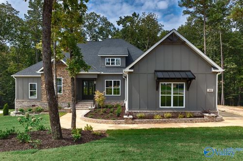 40 Se Ridge Bluff Circle, Huntsville, AL, 35803 | Card Image