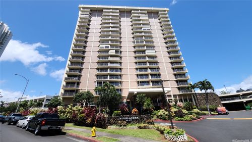 312-98-450 Koauka Loop, Aiea, HI, 96701-4519 | Card Image