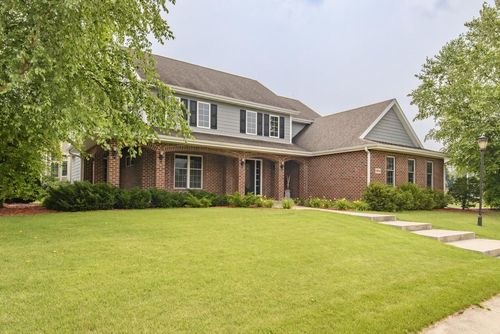 1903 Rockridge Way, Waukesha, WI, 53188-2603 | Card Image