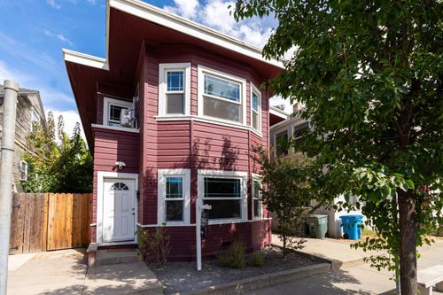 307 B St, Marysville, CA, 95901-5964 | Card Image