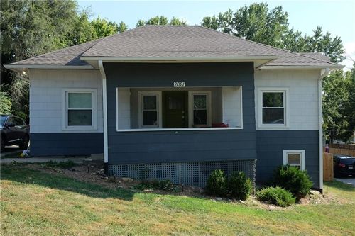2021 Nw 50th Ter, Northmoor, MO, 64151-3023 | Card Image