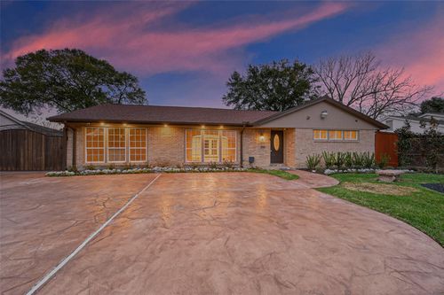 5422 Willowbend Blvd, Houston, TX, 77096-5040 | Card Image