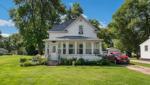 203 W Oak St, Osakis, MN, 56360-8238 | Card Image