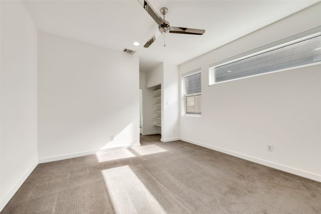 4940 Jack Ct, Townhouse with 2 bedrooms, 3 bathrooms and null parking in Dallas TX | Image 11
