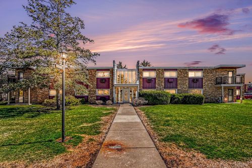 apt-107-1320 Lore Ln, Lombard, IL, 60148-4469 | Card Image