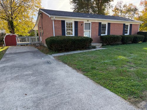 100 Brushwood Ct, Berea, KY, 40403-1664 | Card Image