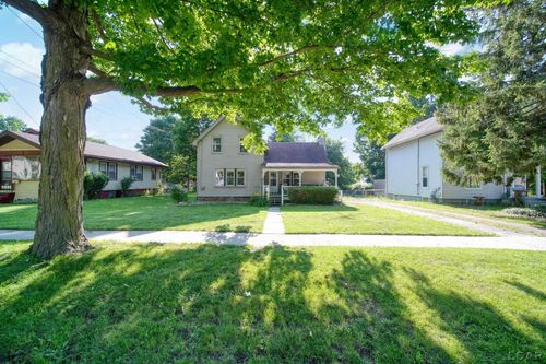 216 Budlong St, Adrian, MI, 49221-1911 | Card Image
