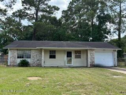 2601 Lawn Cir, Gautier, MS, 39553-6523 | Card Image