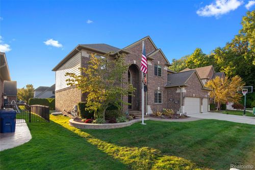 51879 Mauro Ln, Macomb, MI, 48042-4363 | Card Image
